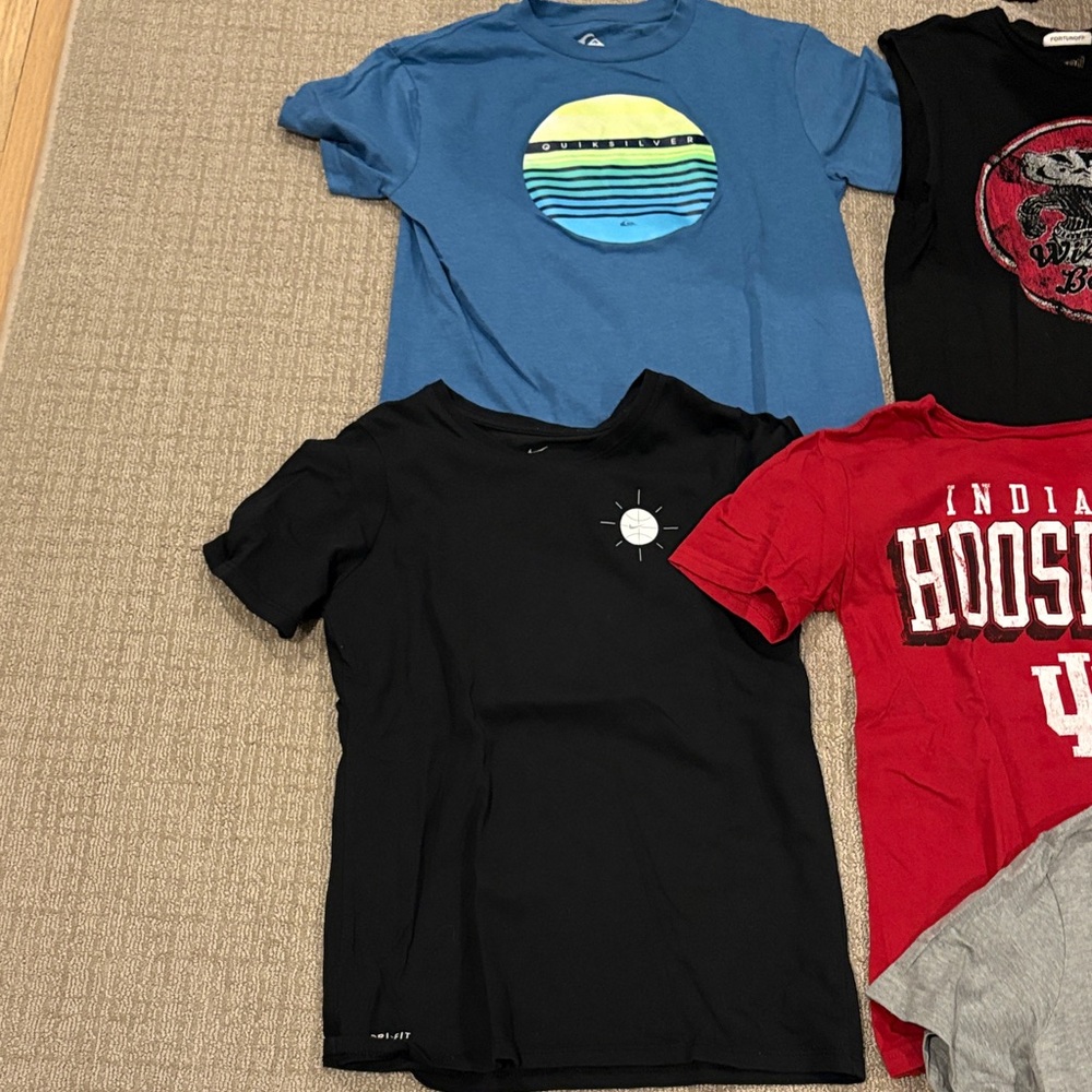 Lot of 9 t shirts - Picture 2 of 4